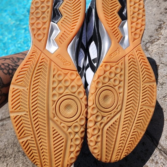 Like new GEL-ROCKET 9 indoor court shoe Volleyball sz 11.5 blk/wht - Picture 5 of 17